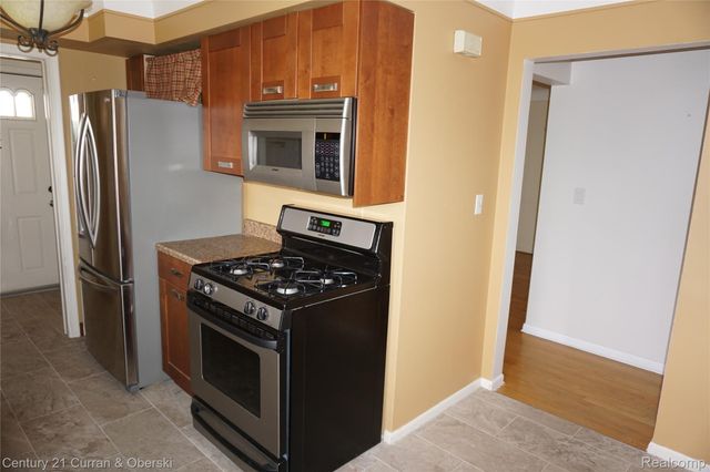 25659 Baldwin Street, Dearborn Heights, MI 48127