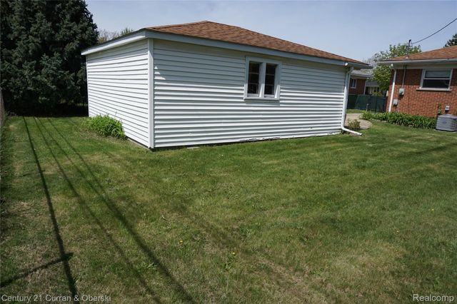 25659 Baldwin Street, Dearborn Heights, MI 48127