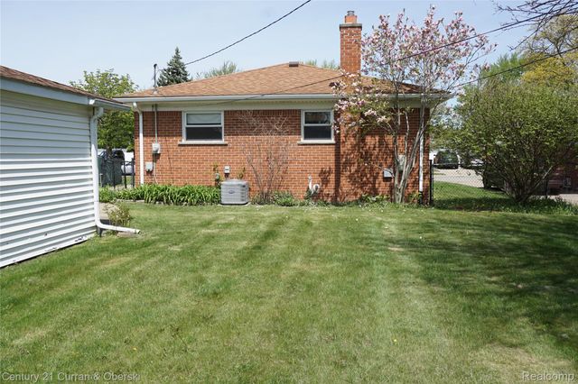 25659 Baldwin Street, Dearborn Heights, MI 48127
