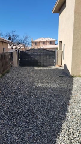 8512 Rancho Del Oro Place NE, Albuquerque, NM 87113