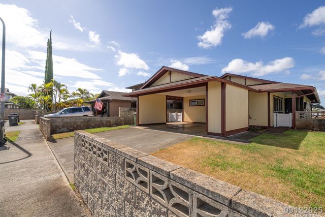 95-491 Laupalai Place, Mililani, HI 96789