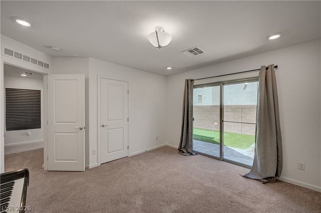 7760 Misty Oaks Avenue, Las Vegas, NV 89113