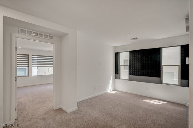 7760 Misty Oaks Avenue, Las Vegas, NV 89113