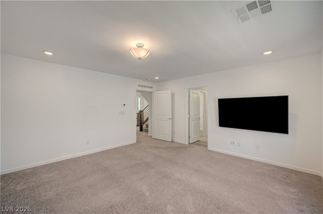 7760 Misty Oaks Avenue, Las Vegas, NV 89113