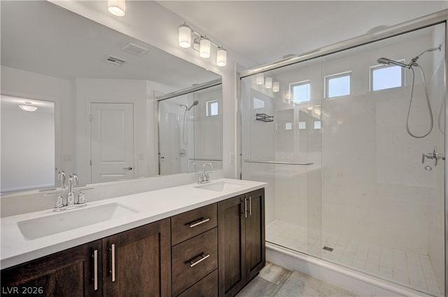 7760 Misty Oaks Avenue, Las Vegas, NV 89113