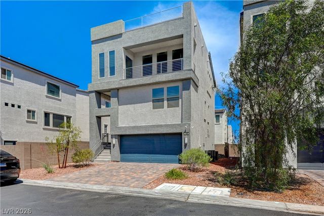 7760 Misty Oaks Avenue, Las Vegas, NV 89113