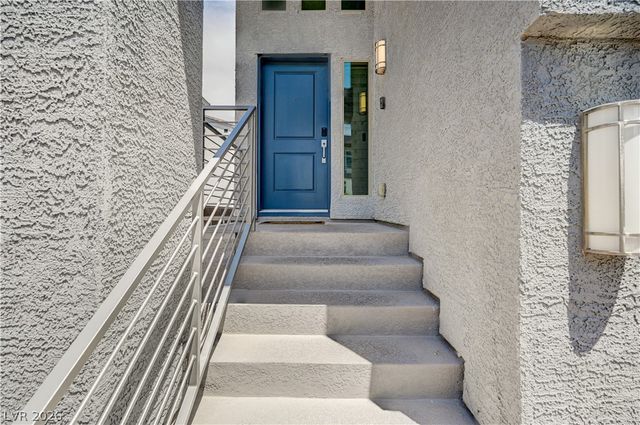 7760 Misty Oaks Avenue, Las Vegas, NV 89113