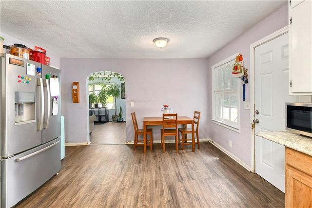 3204 S Sterling Avenue, Independence, MO 64052
