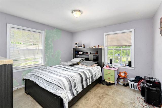 3204 S Sterling Avenue, Independence, MO 64052