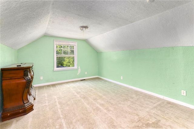 3204 S Sterling Avenue, Independence, MO 64052