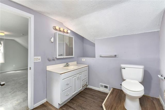 3204 S Sterling Avenue, Independence, MO 64052
