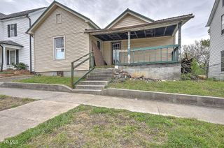 1015 Massachusetts Avenue, Bristol, VA 24201