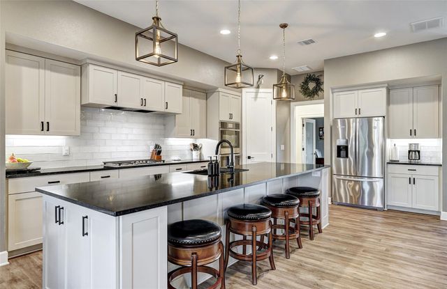 113 Crystal LN, Georgetown, TX 78633