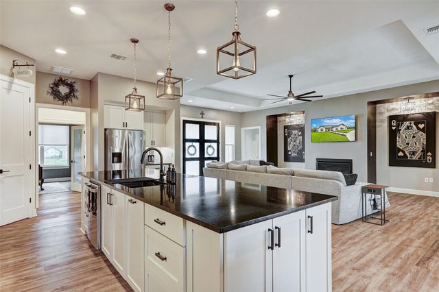 113 Crystal LN, Georgetown, TX 78633