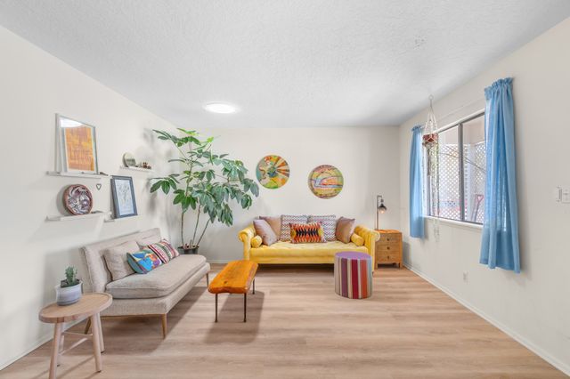 2655 Calle Primavera, Santa Fe, NM 87505