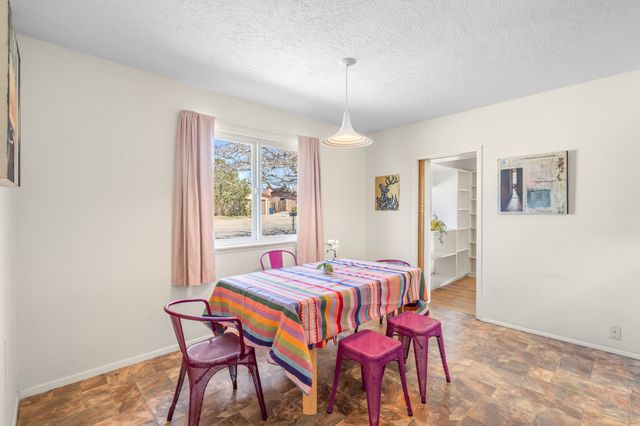 2655 Calle Primavera, Santa Fe, NM 87505