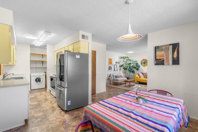 2655 Calle Primavera, Santa Fe, NM 87505