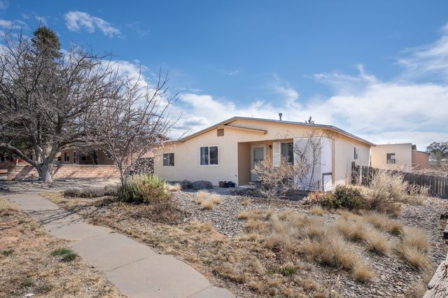 2655 Calle Primavera, Santa Fe, NM 87505