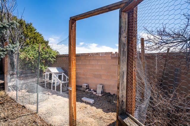 2655 Calle Primavera, Santa Fe, NM 87505