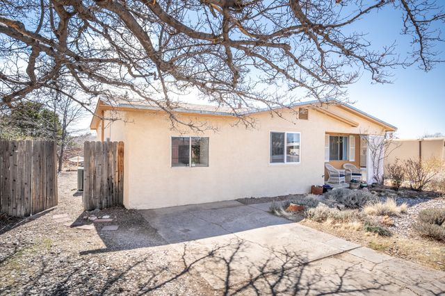2655 Calle Primavera, Santa Fe, NM 87505