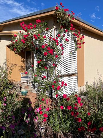 2655 Calle Primavera, Santa Fe, NM 87505