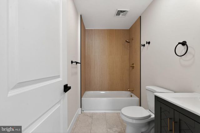 301 TECUMSEH TRL, Browns Mills, NJ 08015