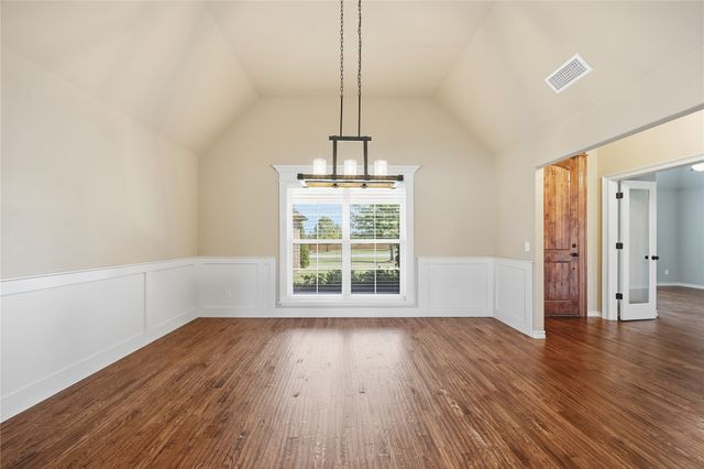 7052 S 310th East Avenue, Broken Arrow, OK 74014