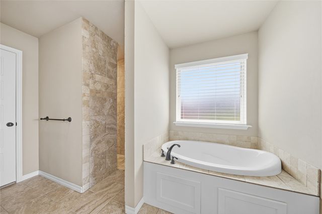 7052 S 310th East Avenue, Broken Arrow, OK 74014