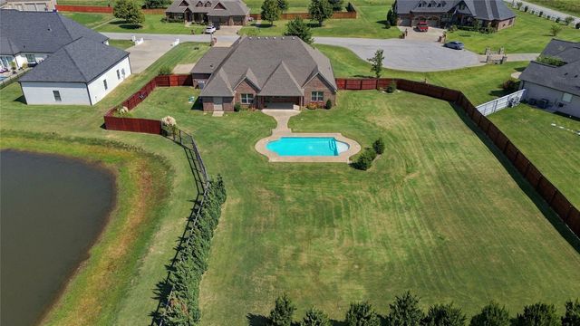 7052 S 310th East Avenue, Broken Arrow, OK 74014