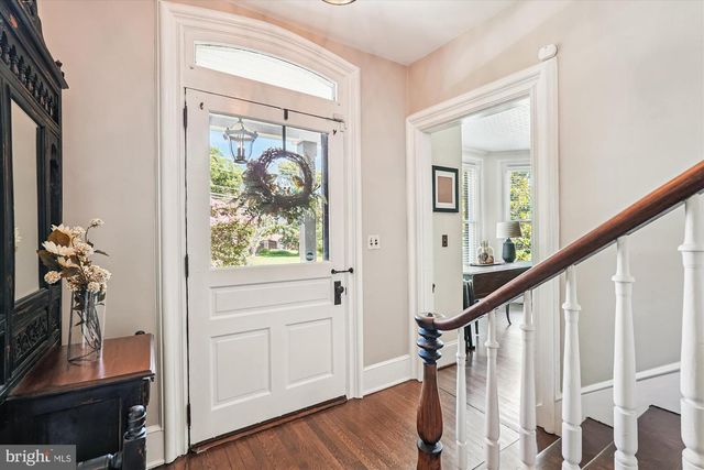 20857 ASHBURN RD, Ashburn, VA 20147