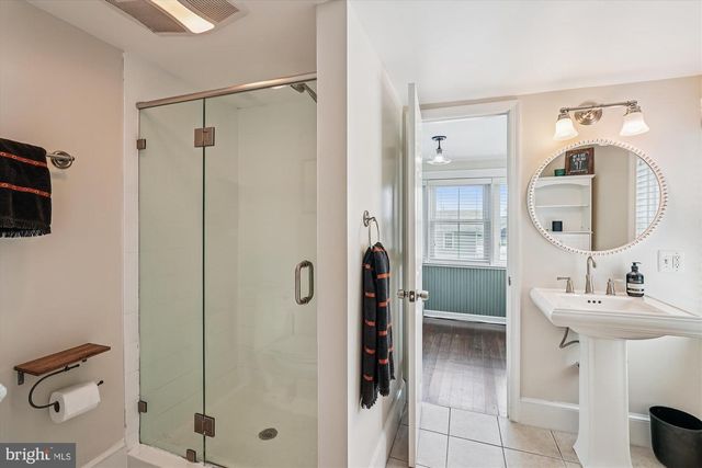 20857 ASHBURN RD, Ashburn, VA 20147