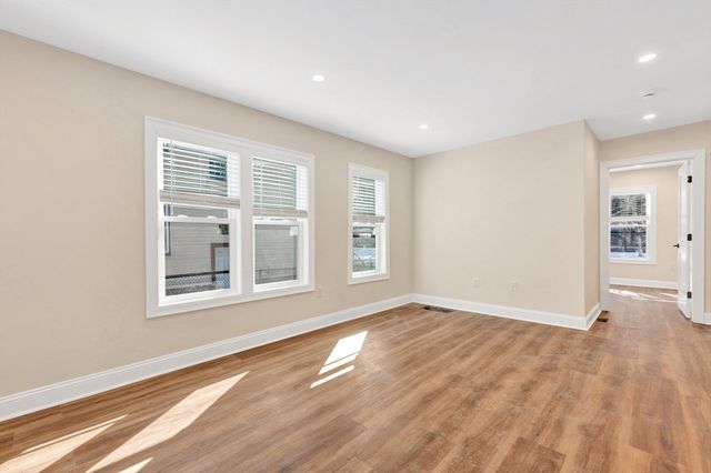 55-57 Bailey Road 1, Somerville, MA 02145