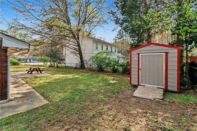 727 S Carter Drive, Jonesboro, GA 30236