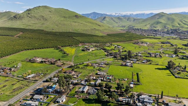 27795 Avenue 146 A, Porterville, CA 93257