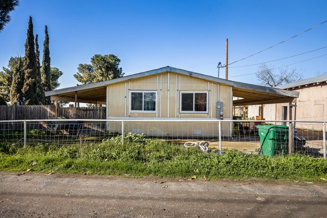 27795 Avenue 146 A, Porterville, CA 93257