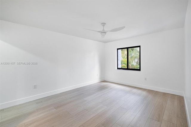 3582 NE 171st St 207, North Miami Beach, FL 33160