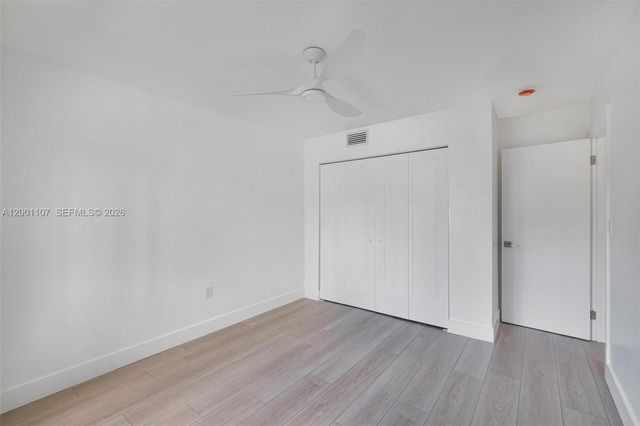 3582 NE 171st St 207, North Miami Beach, FL 33160