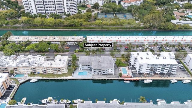 3582 NE 171st St 207, North Miami Beach, FL 33160