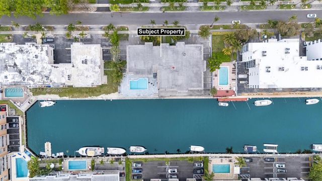 3582 NE 171st St 207, North Miami Beach, FL 33160