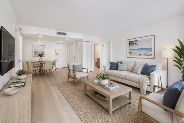 3582 NE 171st St 207, North Miami Beach, FL 33160