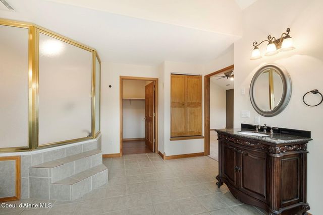 3009 Kelrose Ln, Sandpoint, ID 83864