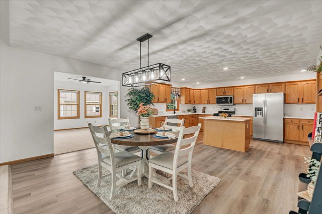 14 Quail Hollow Estate, Geneseo, IL 61254