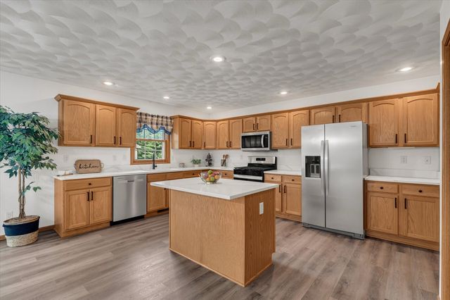 14 Quail Hollow Estate, Geneseo, IL 61254