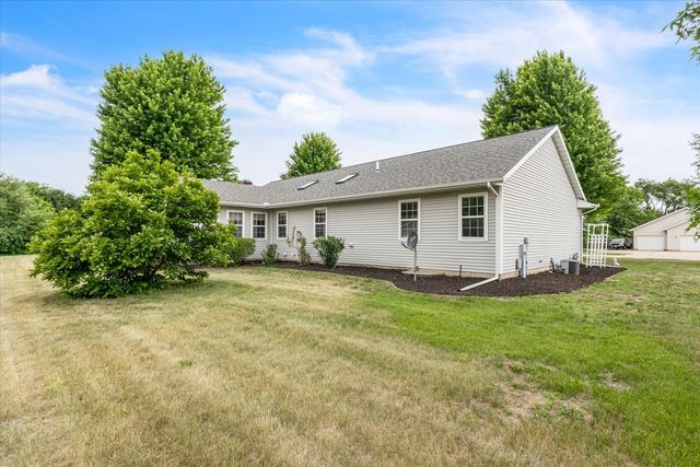 14 Quail Hollow Estate, Geneseo, IL 61254