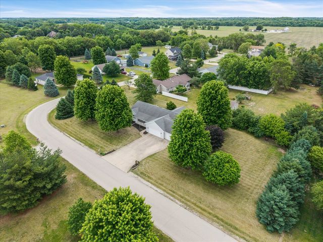 14 Quail Hollow Estate, Geneseo, IL 61254