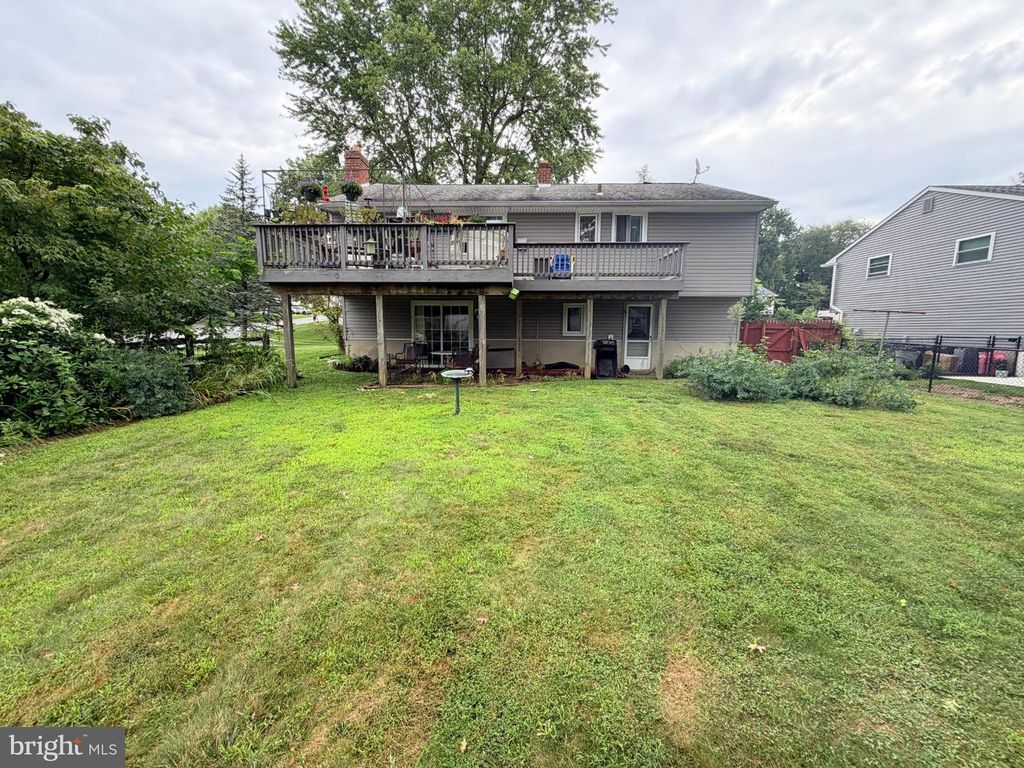 172 BLACKTHORNE LN, ASTON, PA 19014 — photo 5