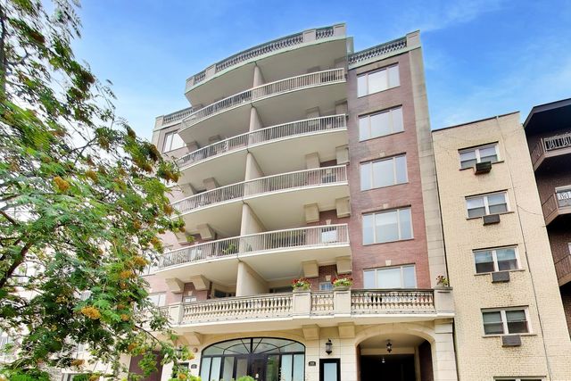 508 W MELROSE Street 4D, Chicago, IL 60657