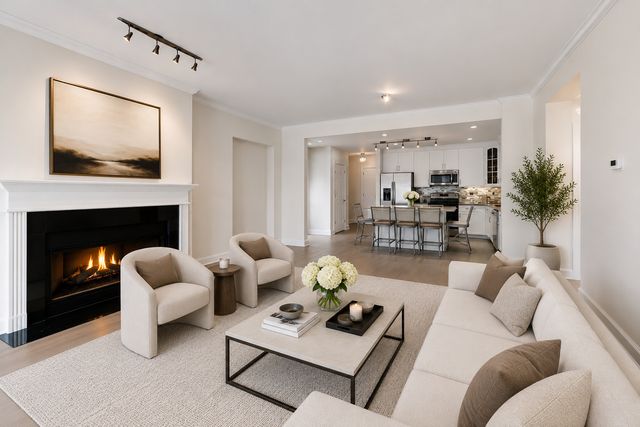 508 W MELROSE Street 4D, Chicago, IL 60657