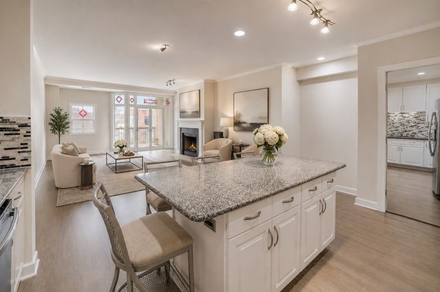 508 W MELROSE Street 4D, Chicago, IL 60657