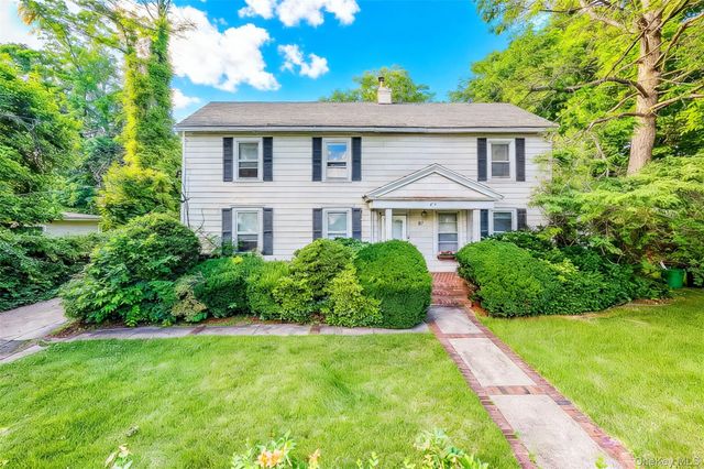 87 Susquehanna Avenue, Great Neck, NY 11021